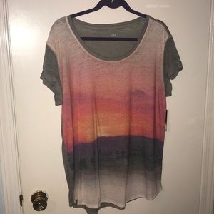 Sunset Tee (NEVER WORN)